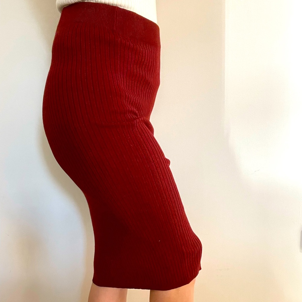 Never worn Forever 21 Skirt